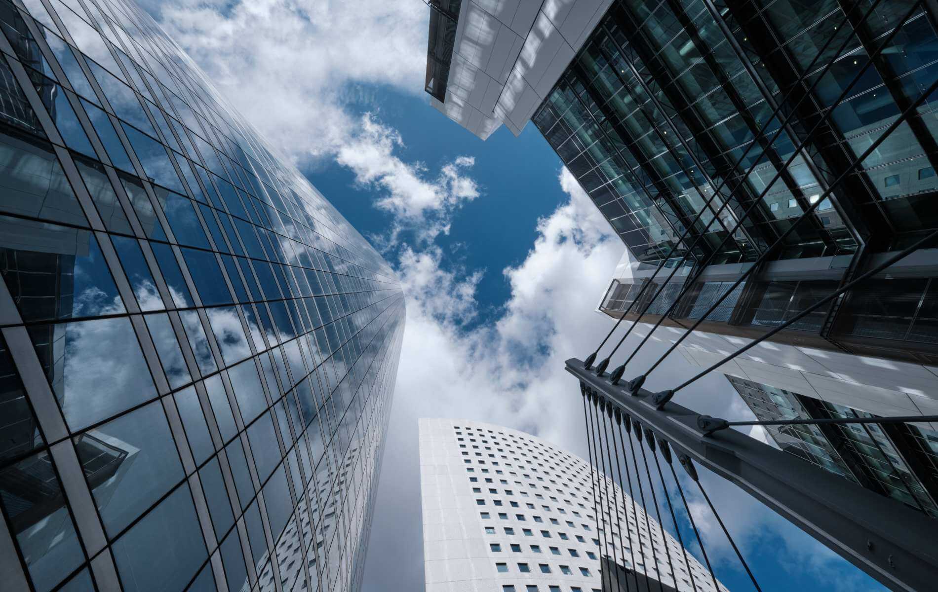 Navigation dans le paysage évolutif de l'IoT dans l'immobilier : un aperçu du marché